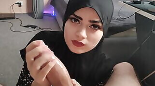 Muslim girl gets cumshot on her face teen (18+) amateur cumshot